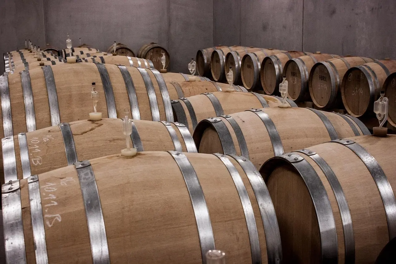 Fastelavn i stuen: DIY-tønder, udklædning og børnevenlig menu